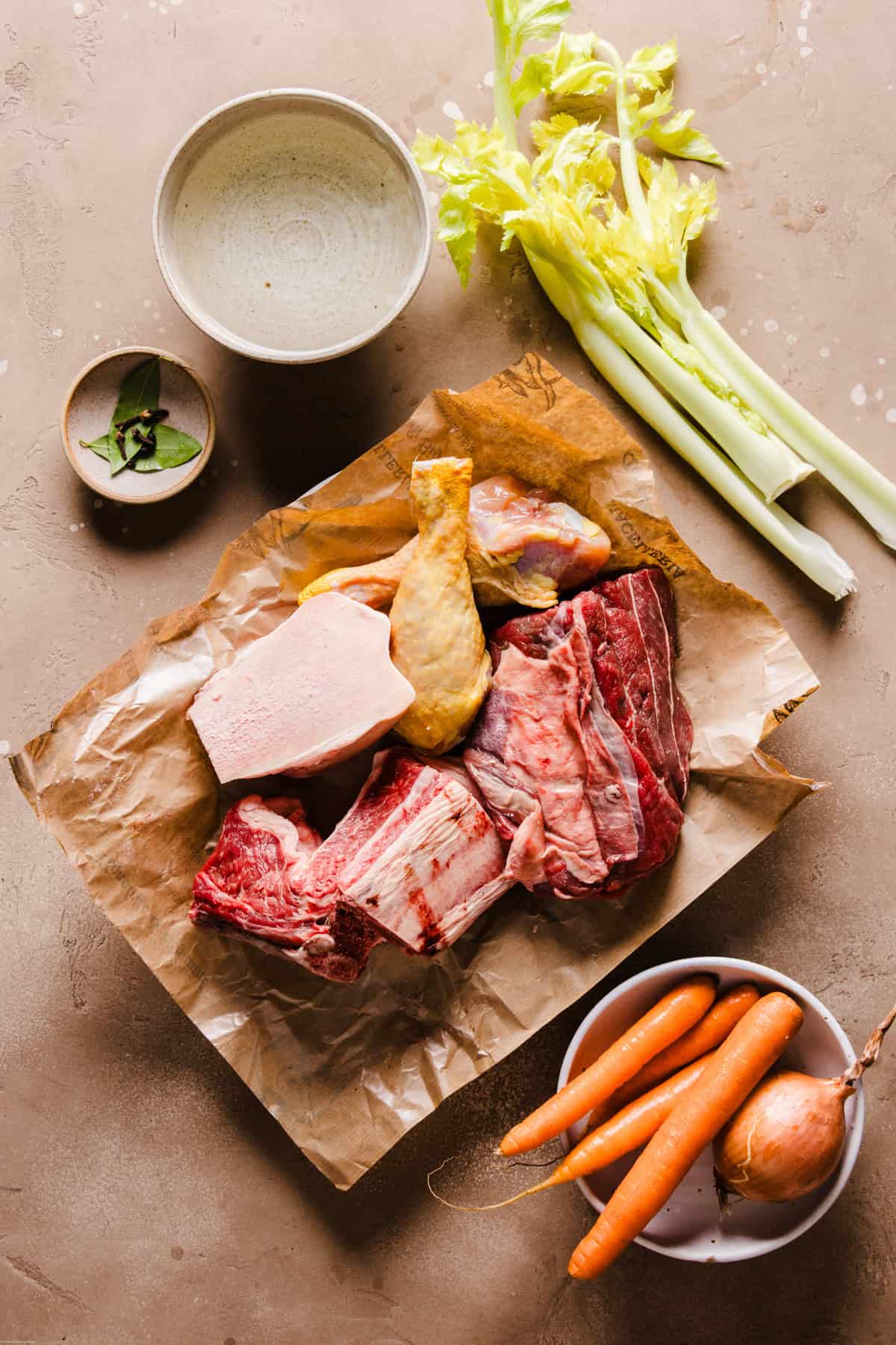 a photo showing all the ingredients need it to make the recipe